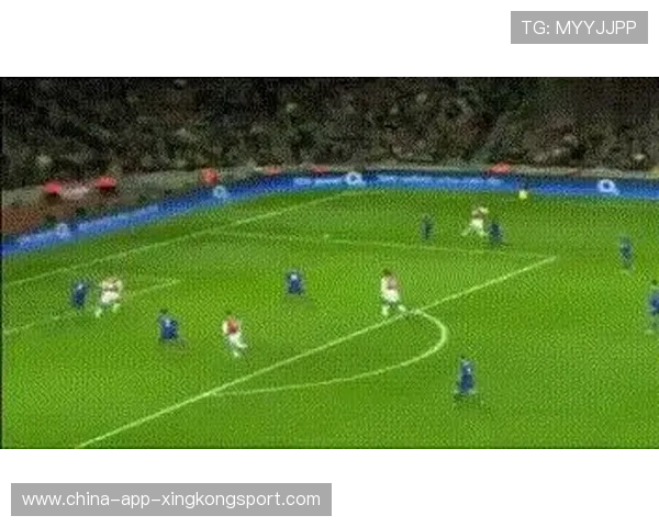 阿森纳传切配合不断制造空档机会